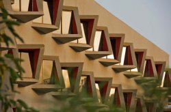 Студенческий эко-хостел The Street от Sanjay Puri Architects, Индия