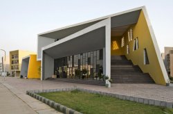 Студенческий эко-хостел The Street от Sanjay Puri Architects, Индия